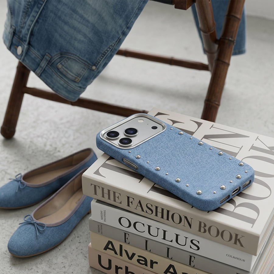 Carcasa Denim MagBattery para iPhone 17 Pro Max — vista en ángulo estilo casual
